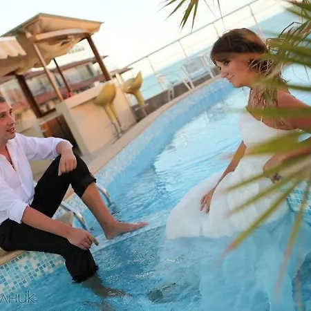 Otel Family Perla 3*